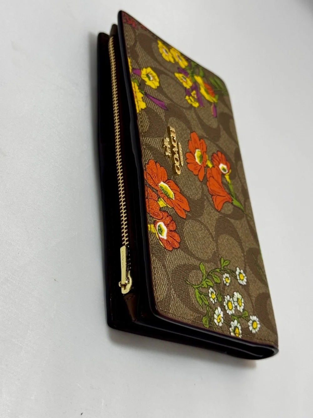 Coach Slim Zip Wallet With Floral Wildflower Print LIKE NEW
